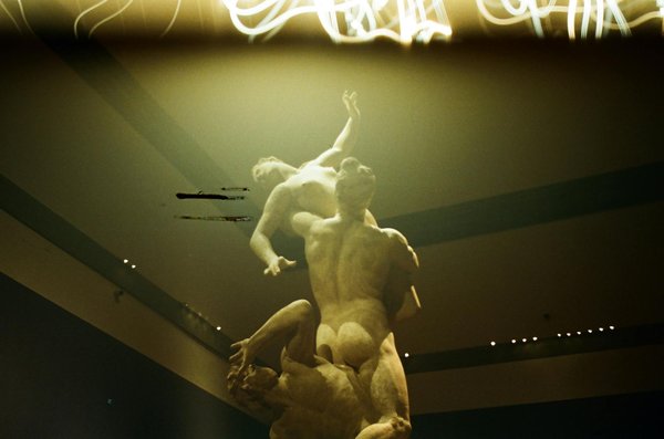 Comment le stand-up a transformé l'humour télévisuel ?